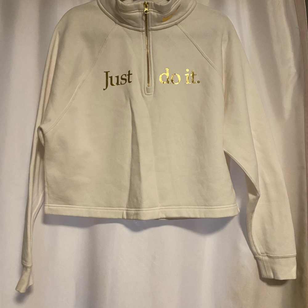 Women’s sweater
